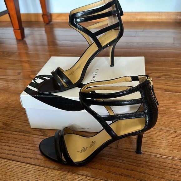 Nine West Gee Louis Black Genuine Leather Sandals - Picture 5 of 9